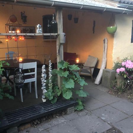Ferienwohnung Retro Bolig - Fyldt Med Hygge! Ingen Luksus Kolind Exterior foto